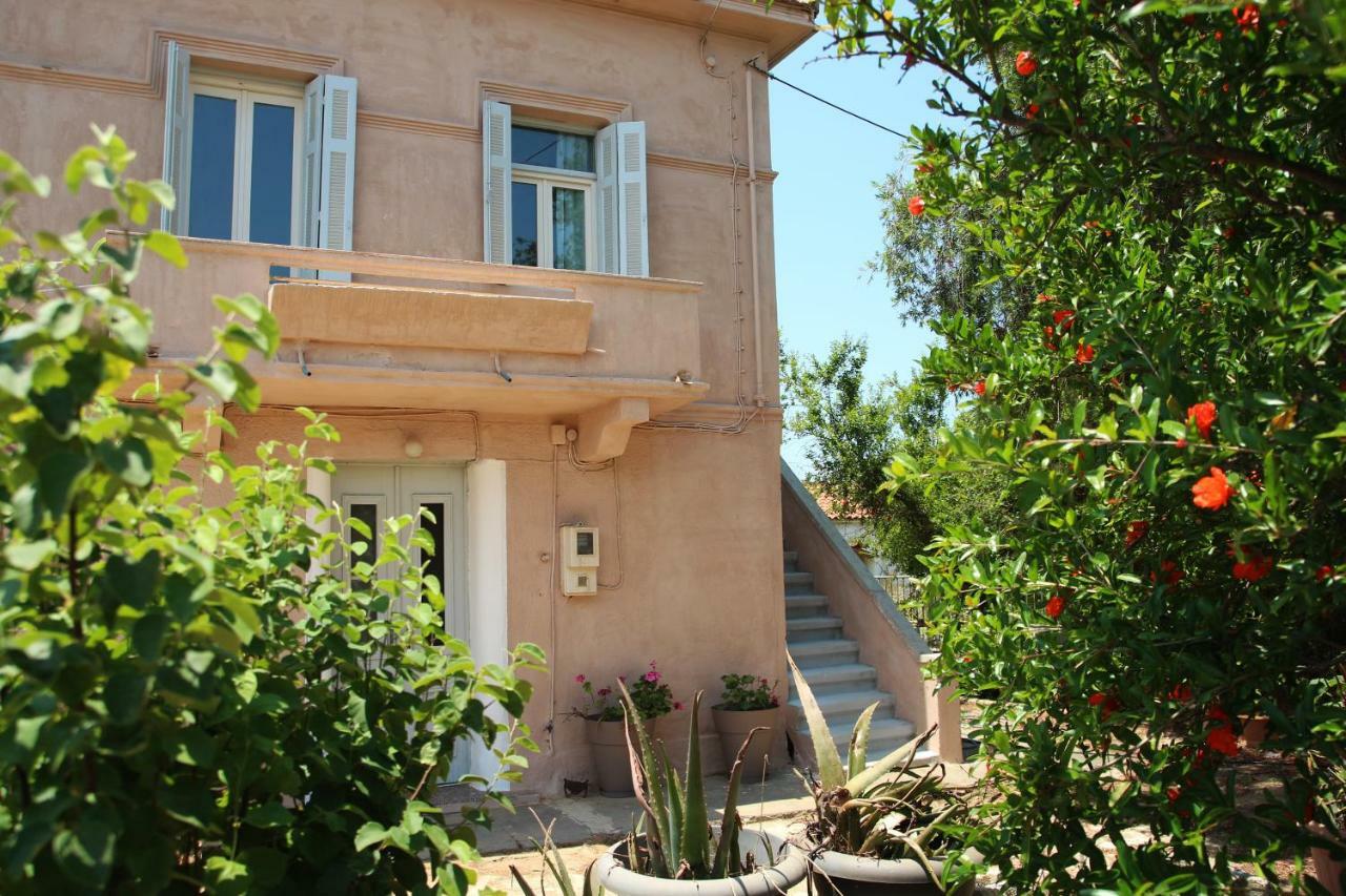 House In The Village Near The Sea Maleme  Exterior photo